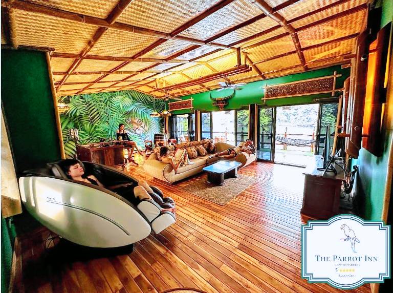 THE PARROT INN KANCHANABURI in Kanchanaburi