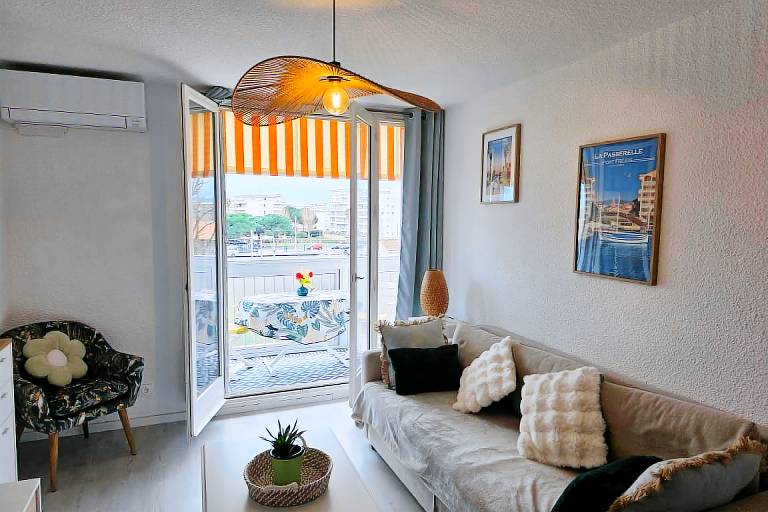 Apartment with terrace & barbecue — photo 3