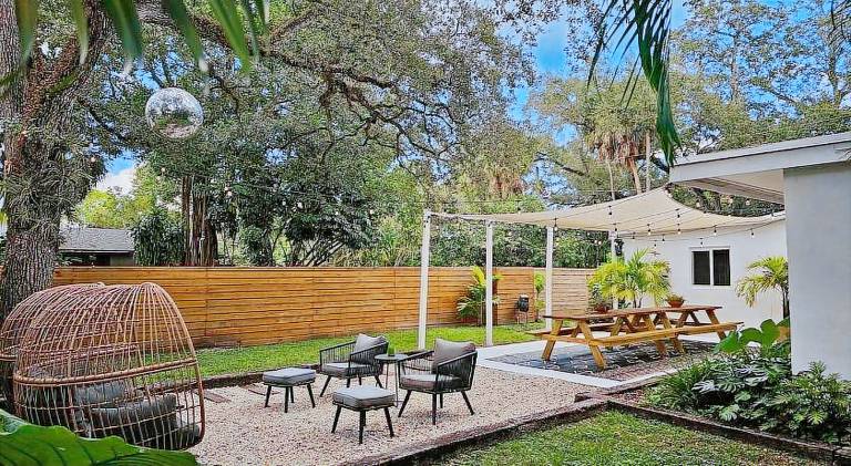 House with grill & yard | Perfect for remote work in Fort Lauderdale, FL