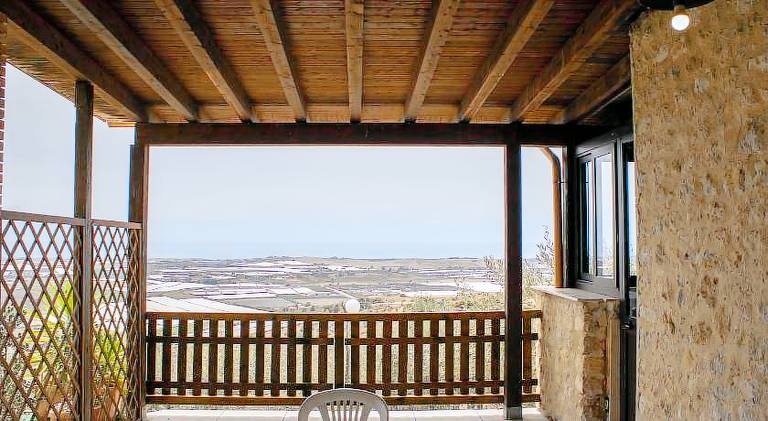 House with pool, barbecue & terrace — photo 3