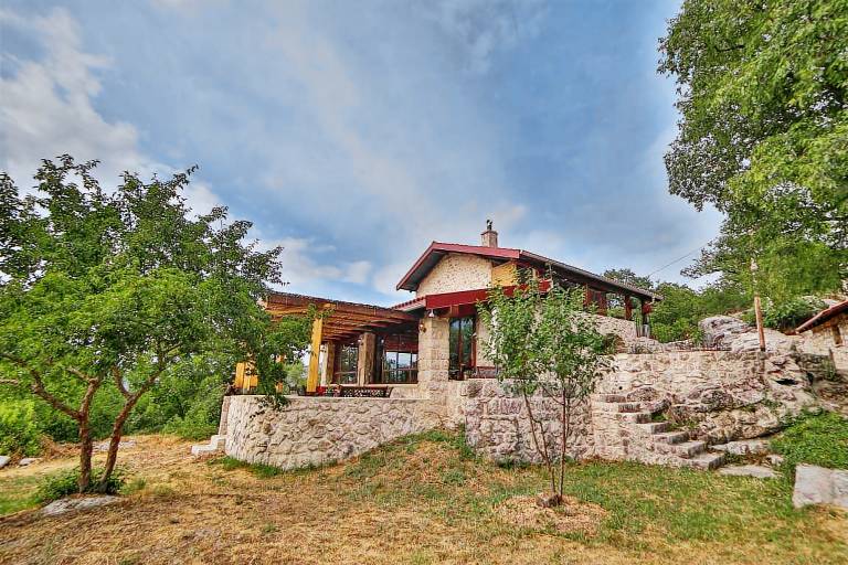 Villa  Začir