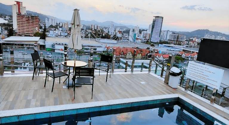 Holiday apartment with pool — photo 5