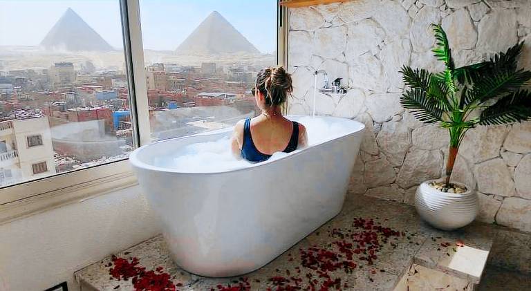 Apartment with jacuzzi — photo 5
