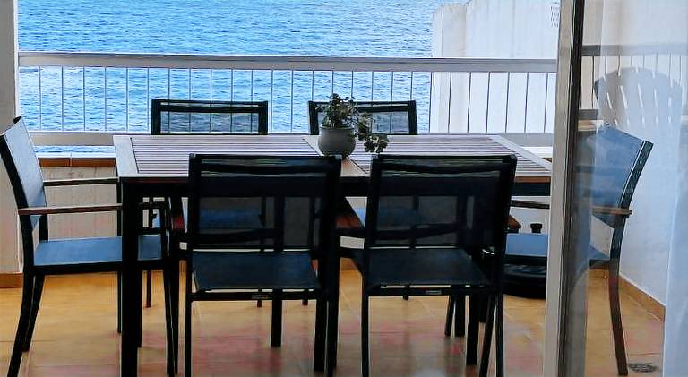 Holiday apartment | Beach nearby | Dogs allowed in Llanca