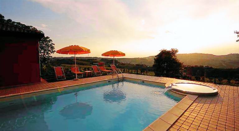 Farm with yard, hot tub & patio | Good for workation | Dogs allowed — photo 3