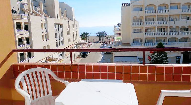 Nice apartment with yard, pool & terrace | Beach nearby | Dogs allowed — photo 3