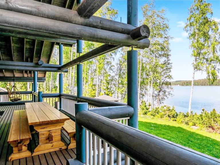Fully equipped vacation home with sauna & patio | Nature view | Pets allowed — photo 4