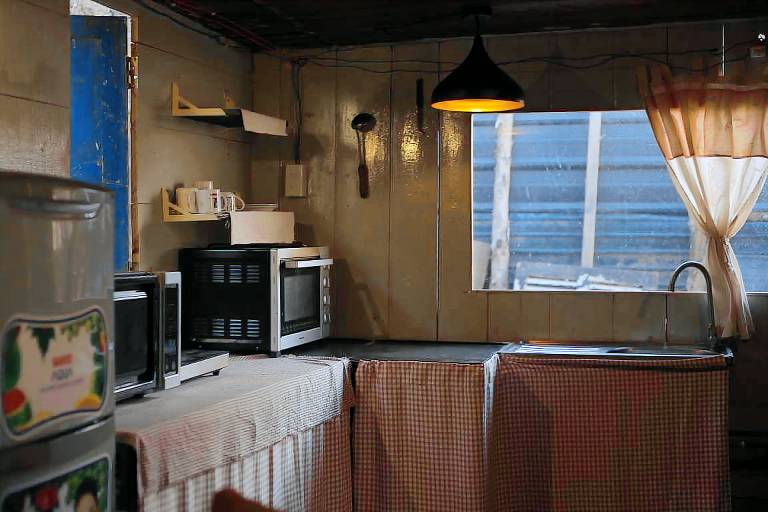 House with grill & yard — photo 4