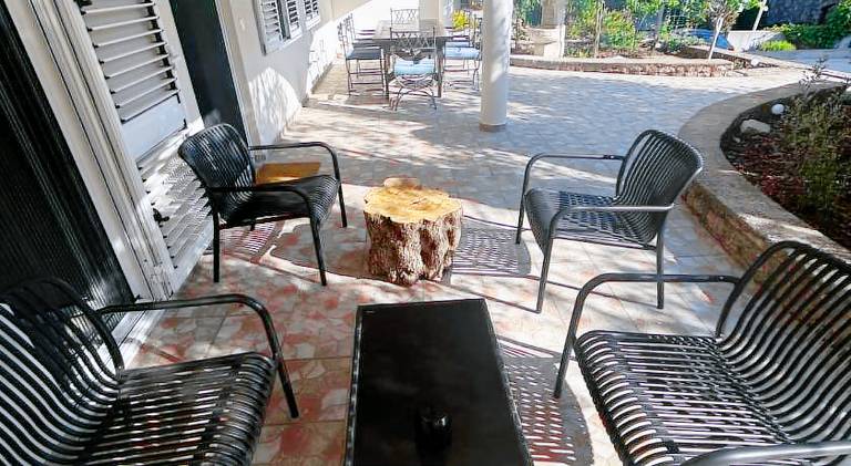 Apartment | Next to the beach | Pets allowed in Becici
