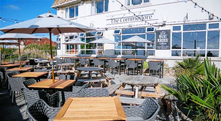 Commodore Hotel by Greene King Inns — photo 4
