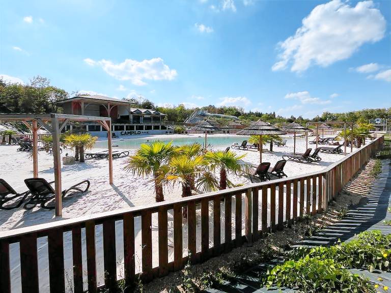 Children-friendly beautiful mobile home with grill, terrace & private pool | Pets are welcome in La Roche-sur-Yon
