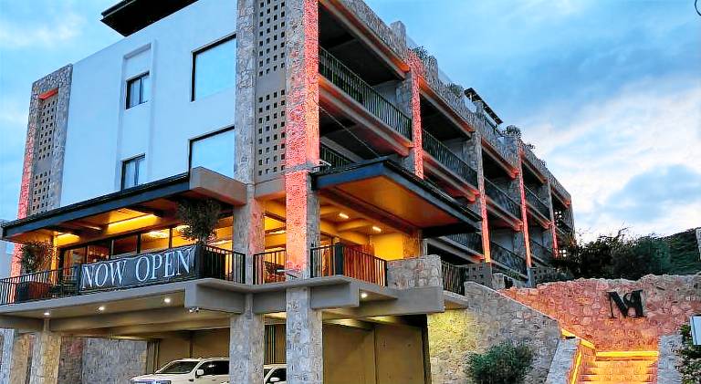 Hotel Montessuites
