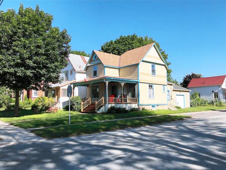 House  Wellington