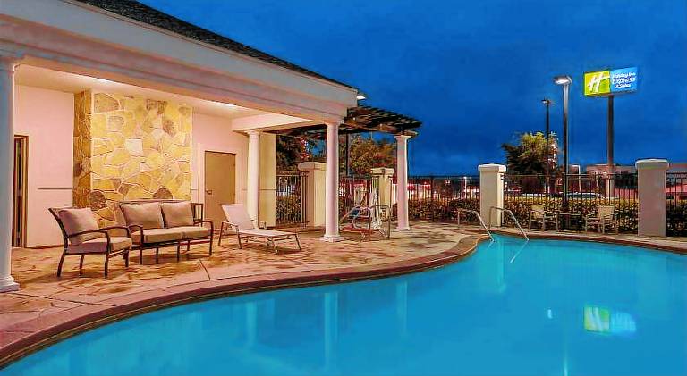 Holiday Inn Express Hotel & Suites McAlester By IHG — photo 3