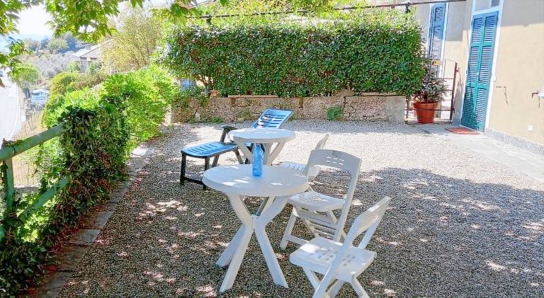 House with garden & patio — photo 5