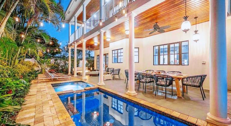 Walk to Beach Heated Pool Serenity at its Finest Hemingway Key VlLLAS — photo 3