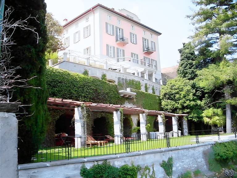 Relais Villa Vittoria in Centro Valle Intelvi