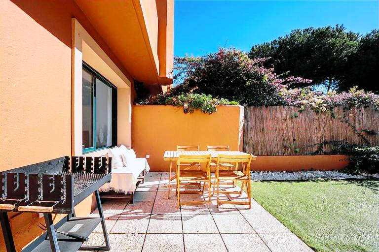 House with garden, pool & BBQ — photo 5