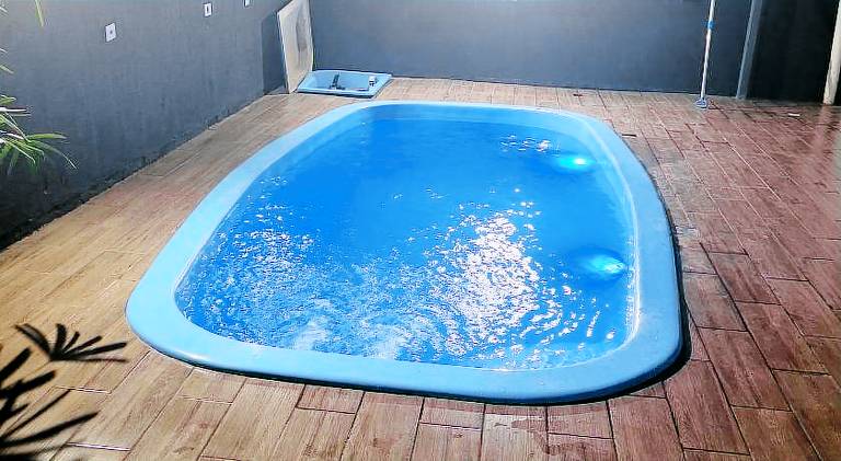 House with pool — photo 3