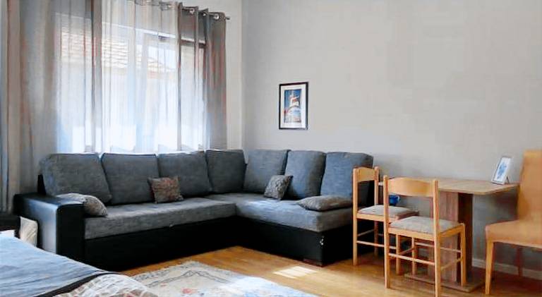 Holiday apartment with 1 room for 2 persons in Budva