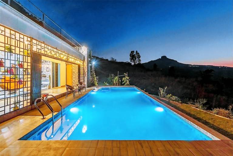 Villa with garden, terrace & private pool | Water view in Nashik
