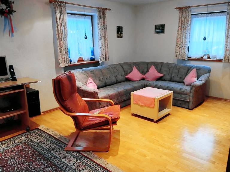 Apartment with yard, terrace & BBQ | Nature view — photo 3