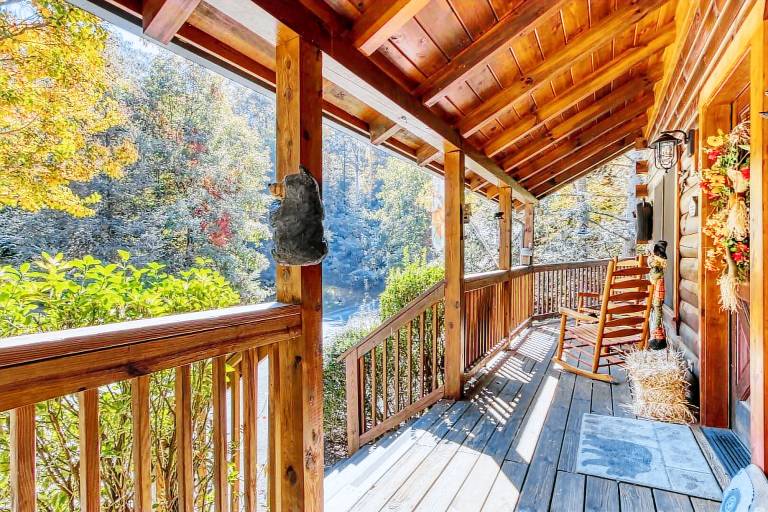 Family-oriented nice cabin with private pool | Pet-friendly — photo 3