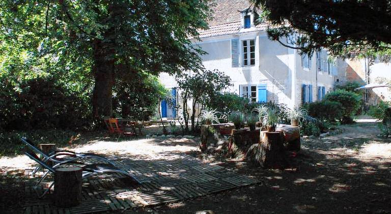 Charming vacation home with barbeque, patio & yard | Good for workation | Pets are welcome — photo 4