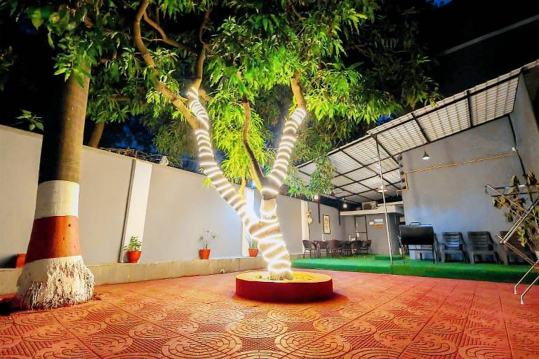 Bungalow  Kandivali East