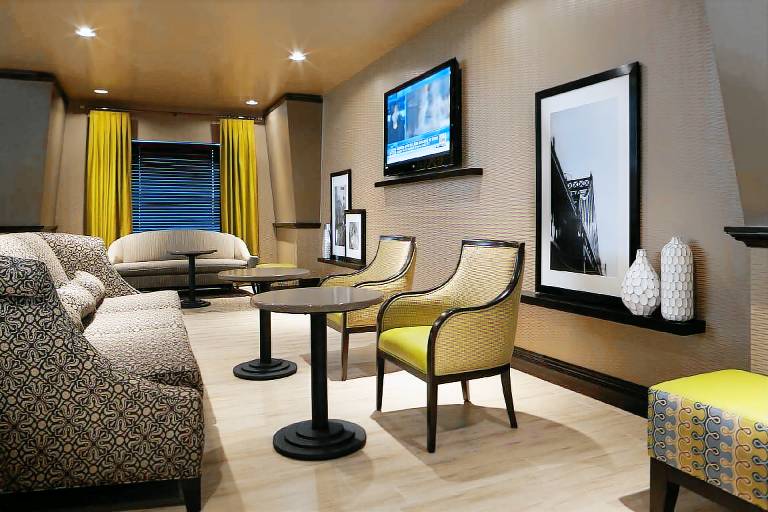 Hampton Inn & Suites by Hilton Montreal-Dorval — photo 4