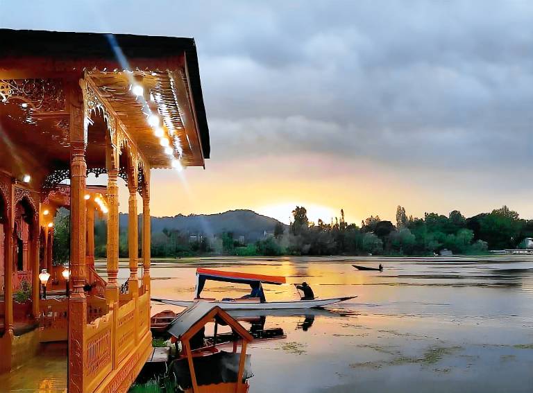 Houseboat New Golden Flower — photo 4