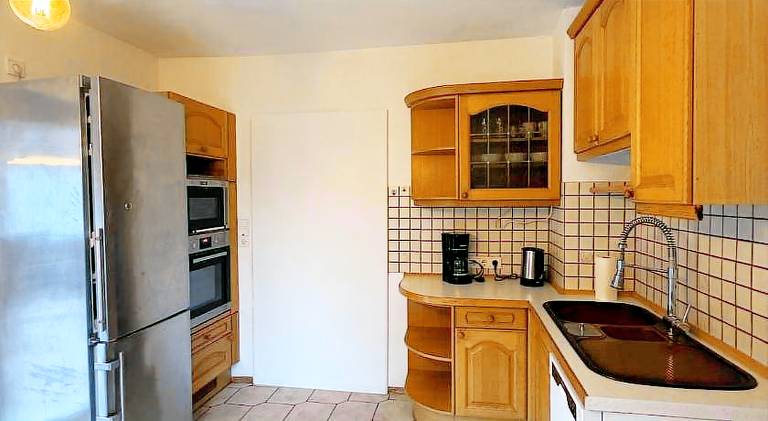 ALL IN APARTMENTS 2141OG 4 Schlafzimmer mit Terrasse, Kuche, Bad, Wurzburg, Versbach — photo 2