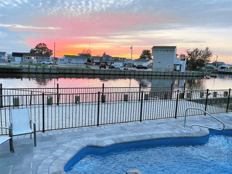 House Tuckerton