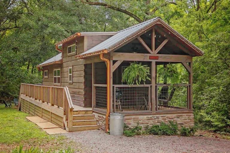 Cabin Piney Woods