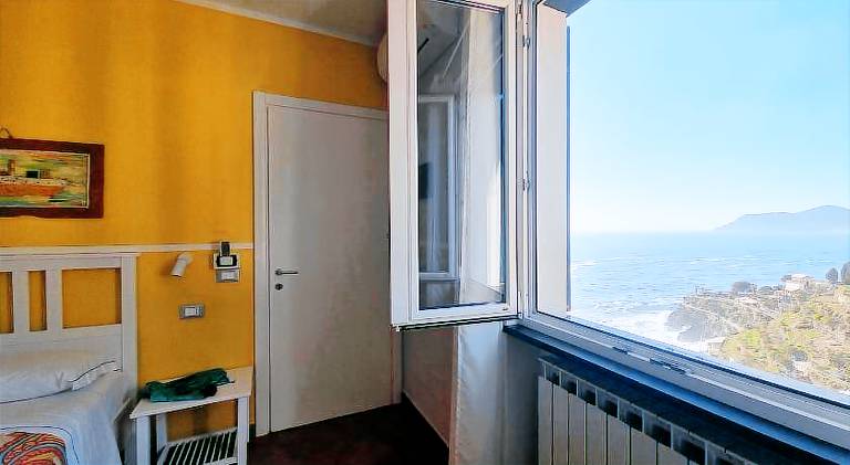 ARIA DI MARE, Manarola - Camere con vista mare! — photo 4