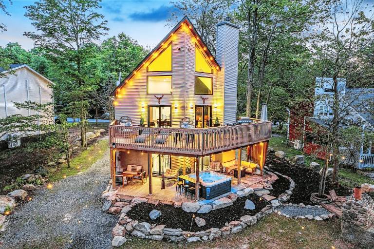Chalet  Tobyhanna