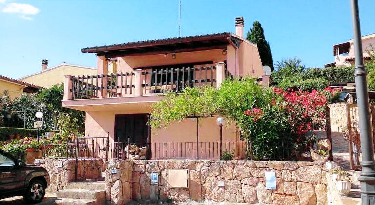 Rental apartment with 1 room for 6 persons in Golfo Aranci