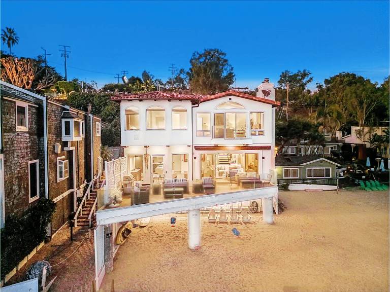 Villa  Central Malibu