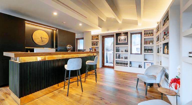 Serviced apartment with terrace, sauna & pool — photo 3