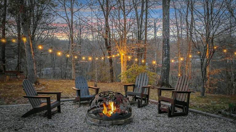 Creek Side Cottage - ️Creekside Views, Chill by the Fire Pit and Porches — photo 3