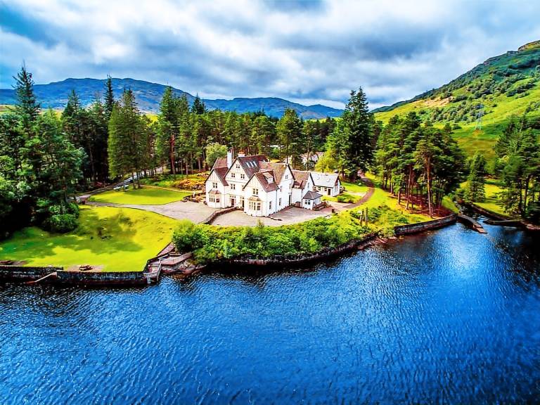 Family-friendly nice cottage with yard | Water view | Dogs allowed in Stirling