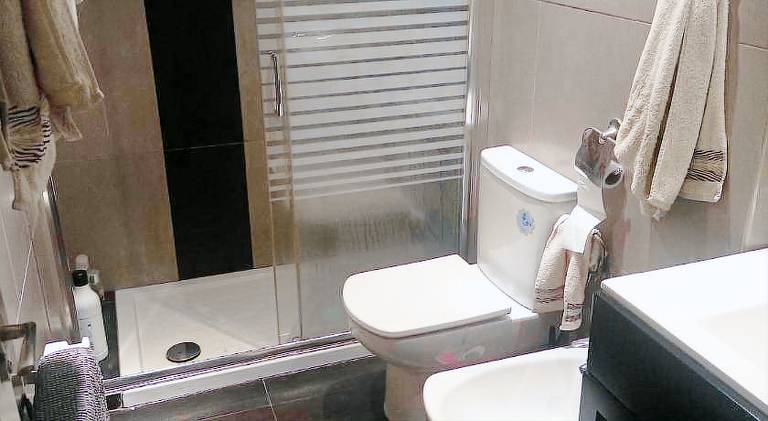 Apartment | Close to Cathedral-Basilica of Our Lady of the Pillar | Pet-friendly — photo 4