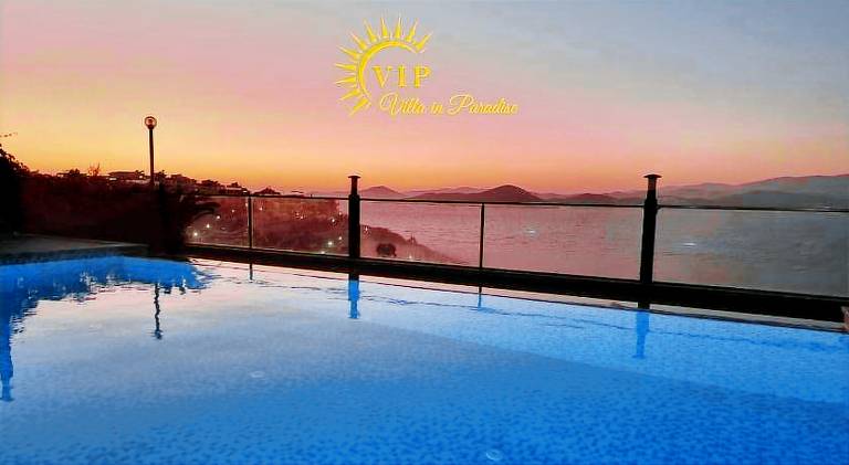 Villa Paradise BODRUM, 14 personnes, vue mer, piscine, plage privee, sauna, chambre a vapeur, ascens in Mugla