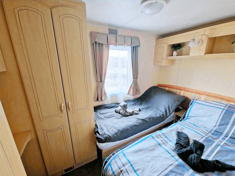 Child-friendly chalet with pool | Mountain view | Beach nearby | Dogs allowed — photo 4