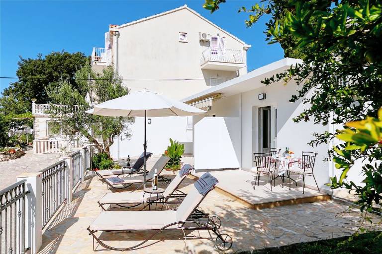 Lovely holiday apartment with terrace | Beach nearby | Pets allowed — photo 3