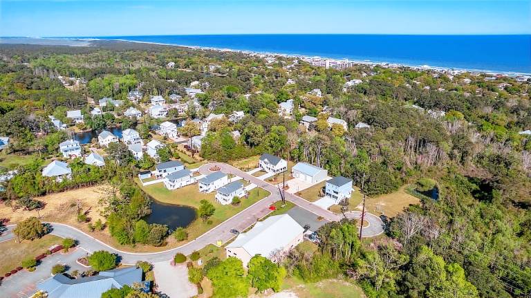 Beach Cruiser Cottage in Litchfield, SC