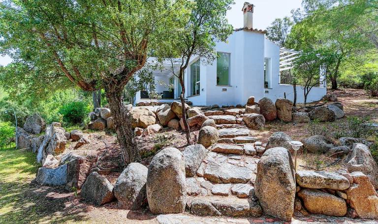 Villa Paradiso – Tranquility and Sea Views in Southern Sardinia — photo 3