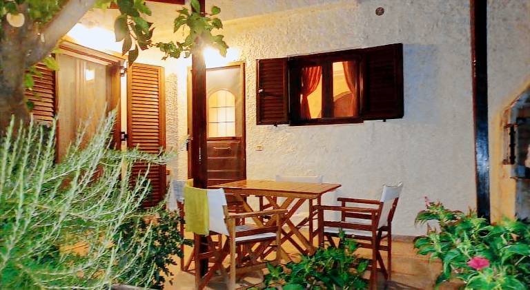 Holiday apartment with garden & terrace — photo 5