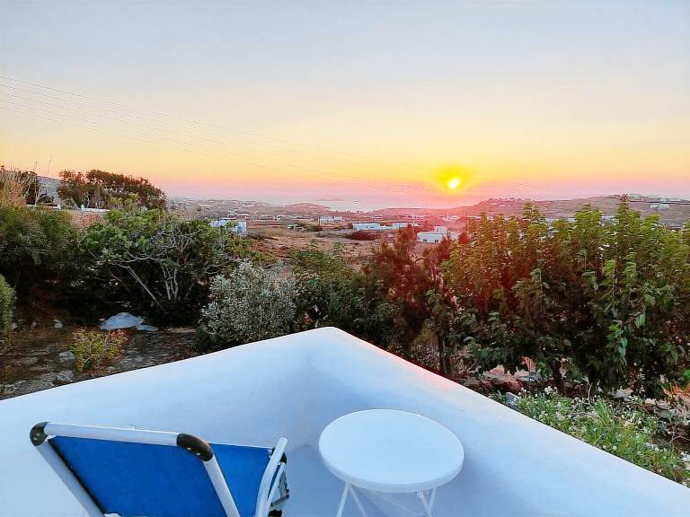 House Paros