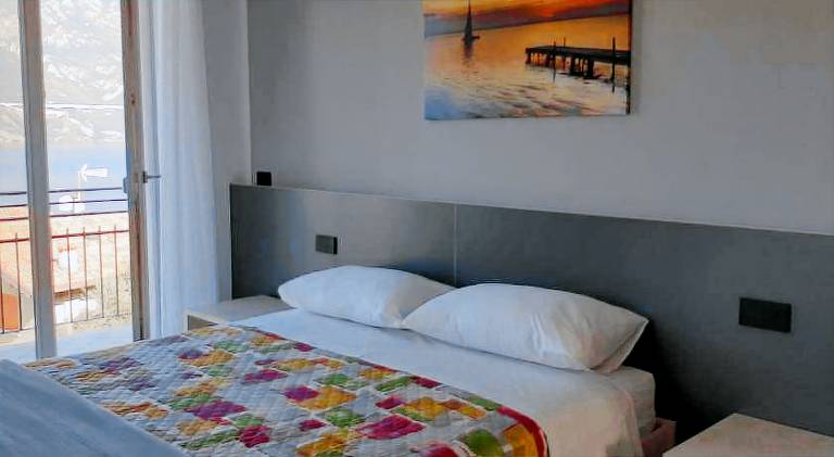 Rental apartment with 2 rooms for 4 persons — photo 2